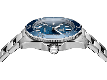 TAG Heuer Aquaracer  Professional 300 Date