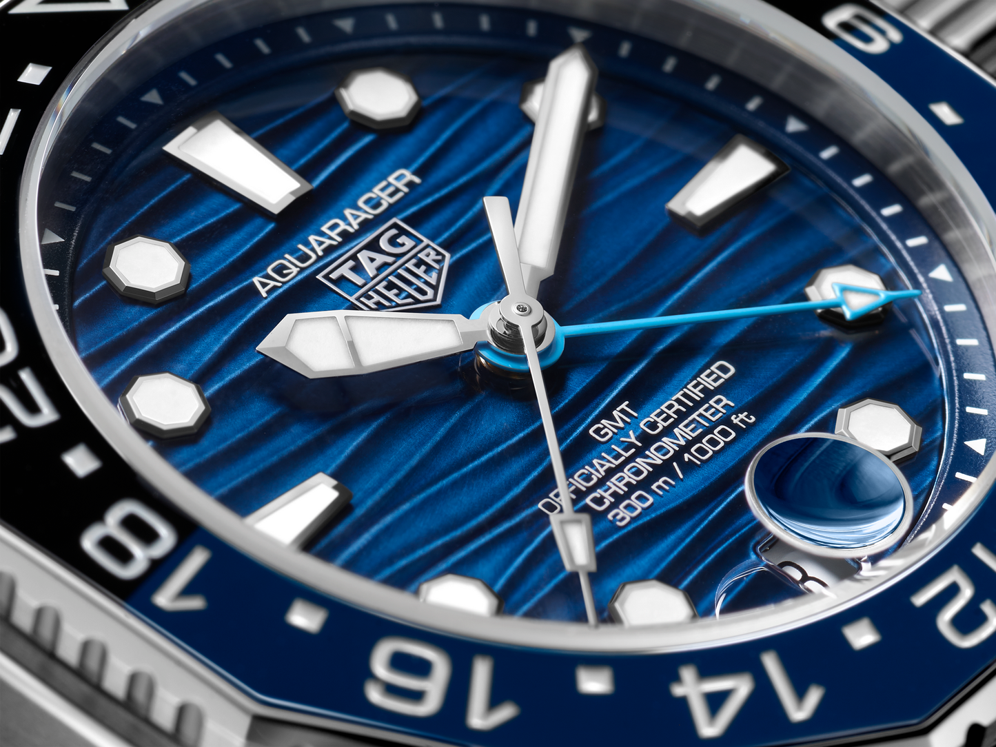 TAG Heuer Aquaracer  Professional 300 GMT